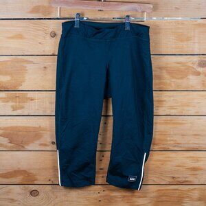 REI Capri Length Leggings in Black - Women's MD